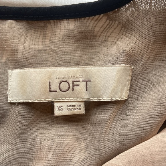 Ann Taylor LOFT Black Lace Sleeveless Tank Peplum Top Size XS - Picture 4 of 5